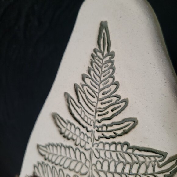 Amaranth Stoneware Butterfly Puddler Fern Design, Stoneware and Recycled Glass - Picture 3 of 6